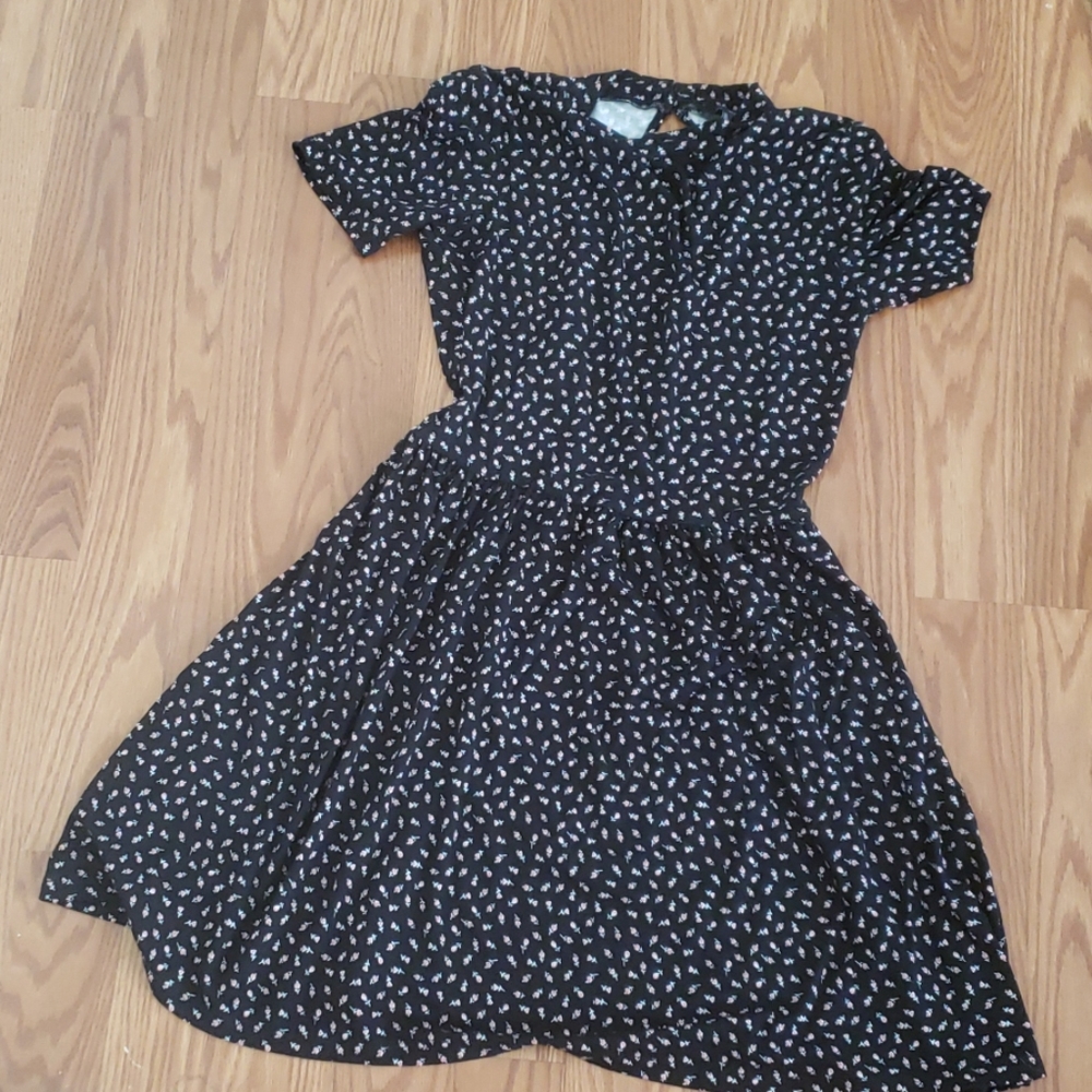 ⭐SALE⭐Flirty Dress with open back